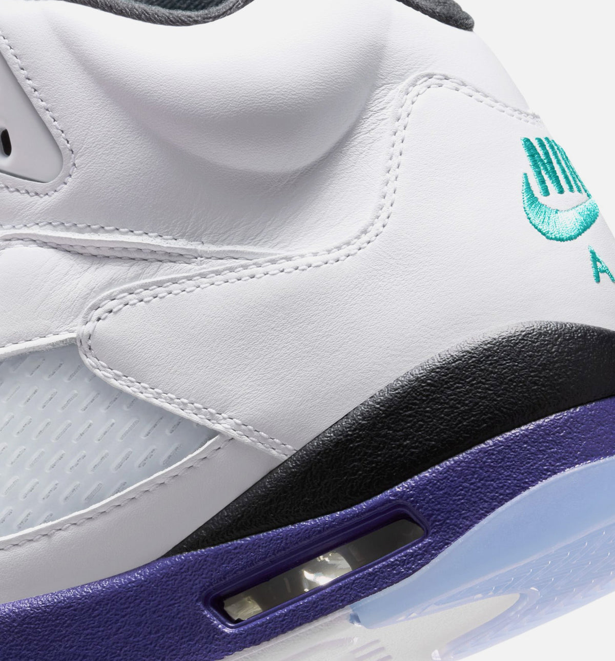 Air Jordan 5 Retro Grape Men's Lifestyle Shoe - White/New Emerald/Grape Ice/Black