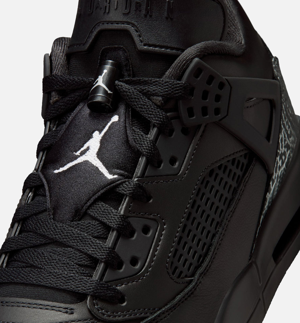 Spizike Low Men's Basketball Shoe - Black/Black/Metallic Silver