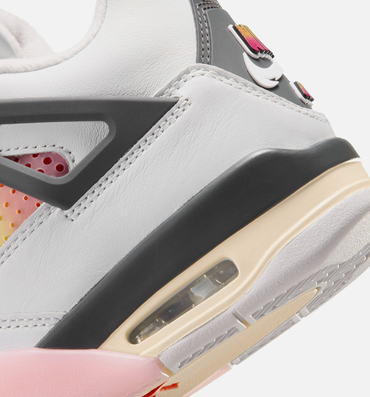 Air Jordan 4 Retro Comic Grade School Shoe - Off-White/Fire Pink/Anthracite